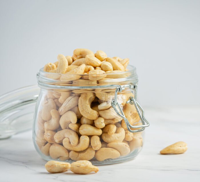 কাজুবাদাম (Cashew Nuts)