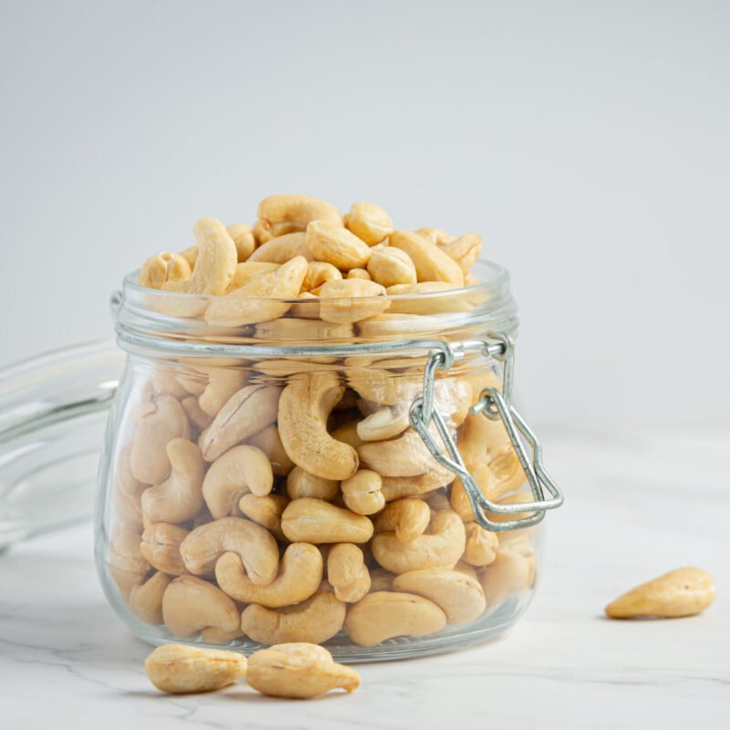 কাজুবাদাম (Cashew Nuts)